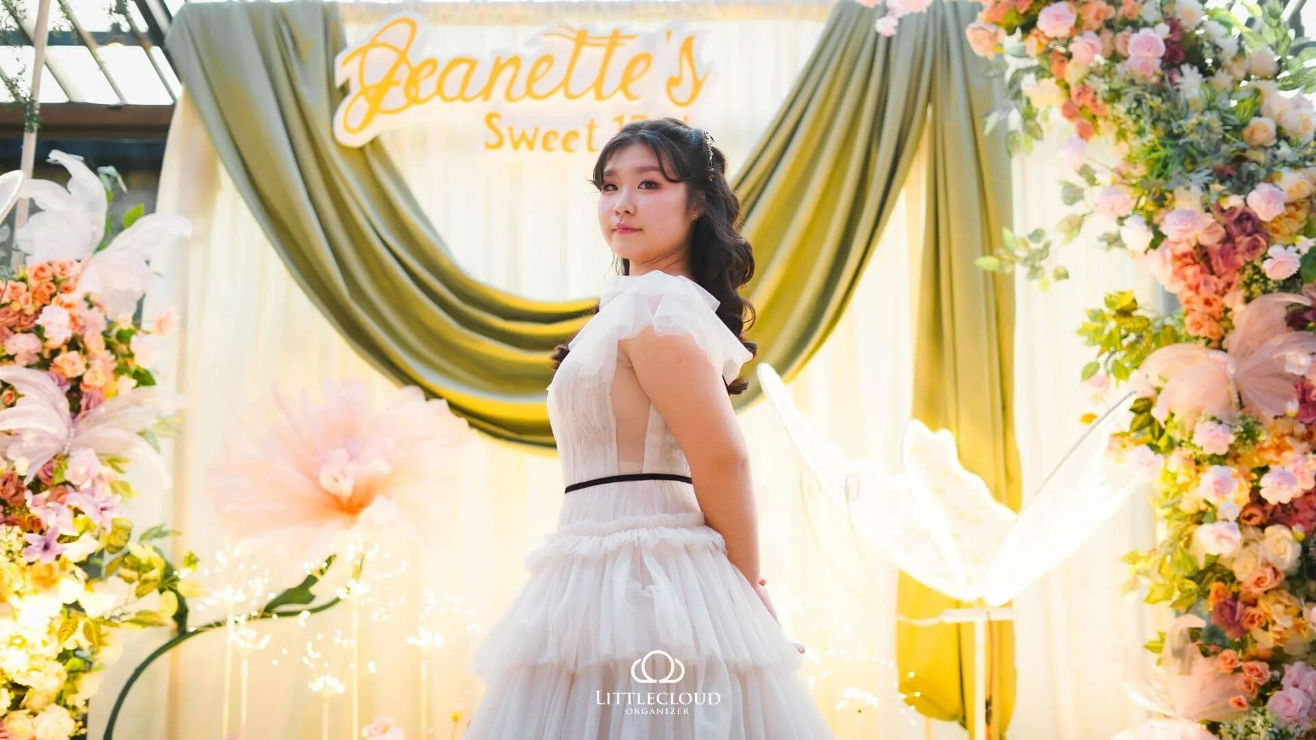 Cuplikan video Sweet 17th Jeanettes