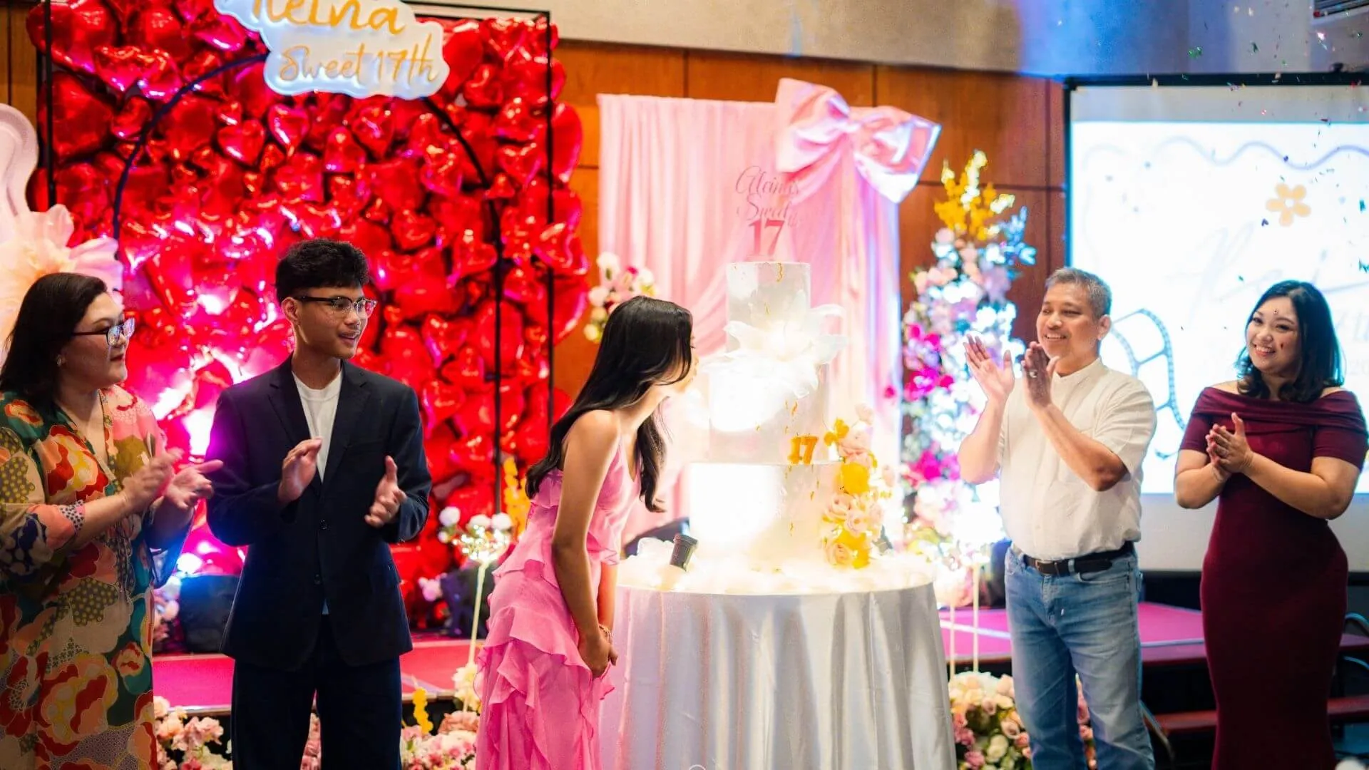 Cuplikan video Sweet 17th Alaina